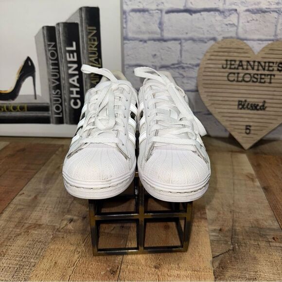 Adidas Originals Superstar White & Black Casual Shoes FV2816 main image 5